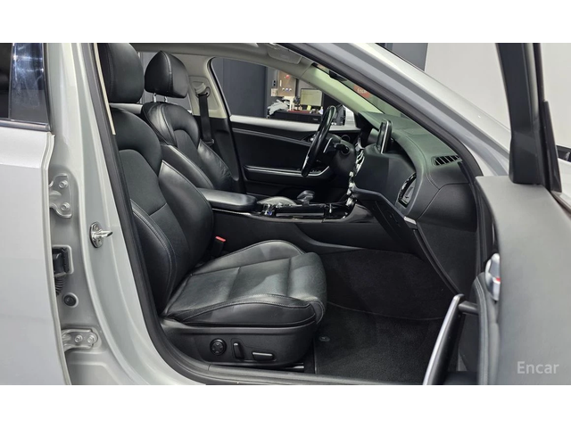 Kia Stinger PLATINUM* ПОДГРЕВ* ОБДУХВАНЕ* КАМЕРА* ШИБИДАХ - автомобили, коли, обяви за нови и употребявани 7