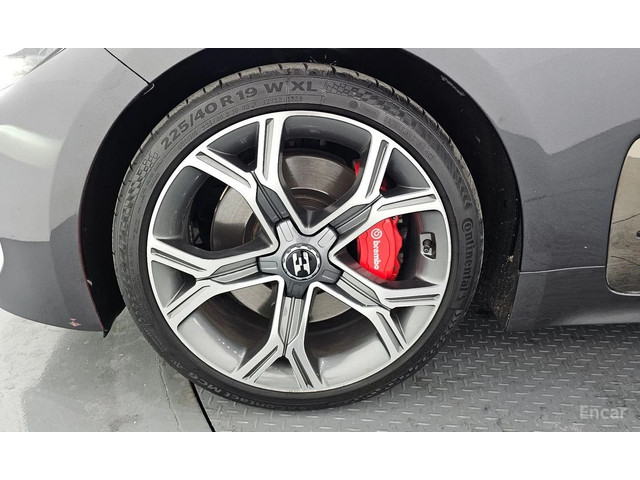 Kia Stinger PLATINUM* BREMBO* HEAD-UP* 360 КАМЕРИ* ОБДУХВАНЕ - автомобили, коли, обяви за нови и употребявани 4