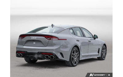 kia-stinger - 4