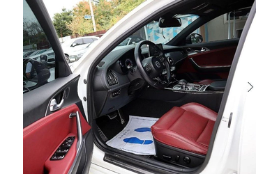 kia-stinger - 5