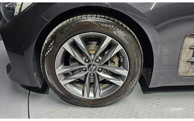 kia-stinger - 4