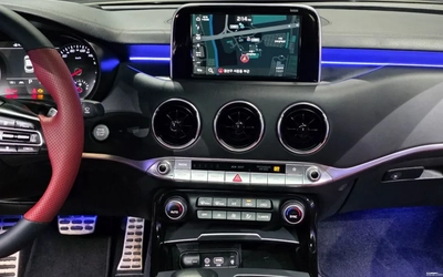 Kia Stinger * 3.3T* AWD* ЧЕРВЕН САЛОН* 360 КАМЕРА* HUD* ОБДУХВ - автомобили, коли, обяви за нови и употребявани 6