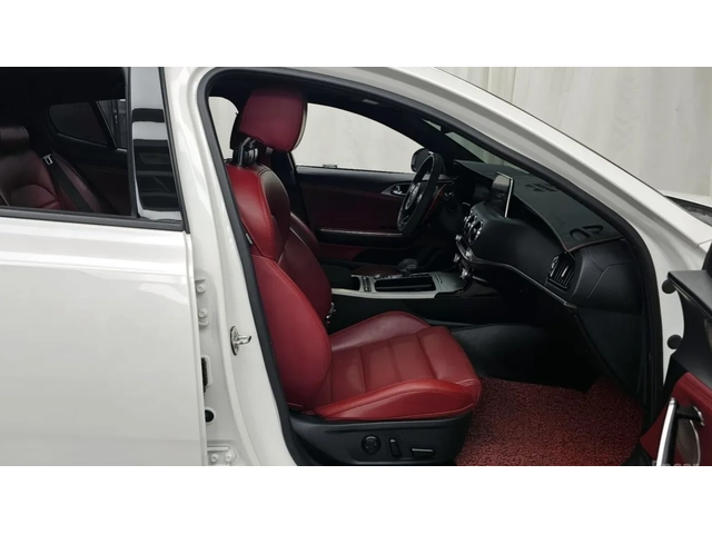 Kia Stinger 3.3 GT / ПАНОРАМА / 360 КАМЕРИ / ОБДУХВАНЕ / FULL! - автомобили, коли, обяви за нови и употребявани 13