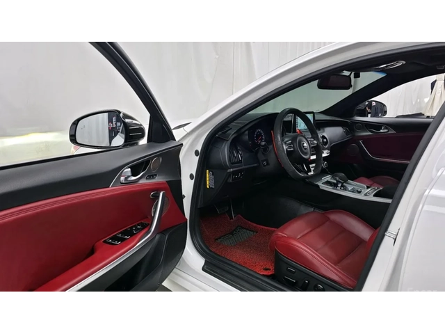 Kia Stinger 3.3 GT / ПАНОРАМА / 360 КАМЕРИ / ОБДУХВАНЕ / FULL! - автомобили, коли, обяви за нови и употребявани 6