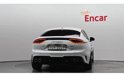kia-stinger - 4
