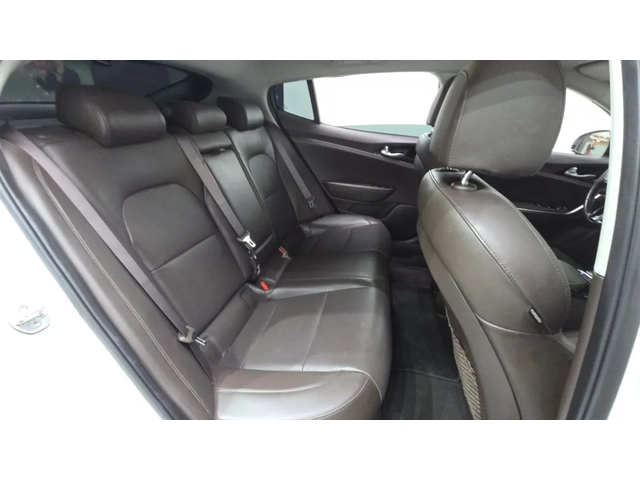 Kia Stinger 3.3 AWD MASTERS | ПОДГРЕВ | ОБДУХВАНЕ - автомобили, коли, обяви за нови и употребявани 9