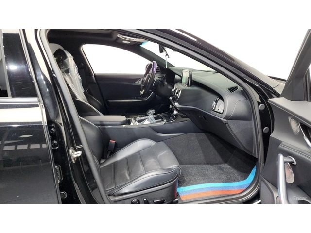 Kia Stinger 3.3 GT TURBO* ОБДУХ* 360* HUD* ПАНО - автомобили, коли, обяви за нови и употребявани 10
