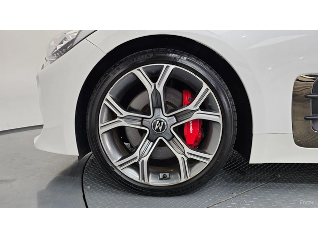 Kia Stinger 3.3 GT TURBO* ОБДУХ* 360* HUD* КАМЕРИ - автомобили, коли, обяви за нови и употребявани 4