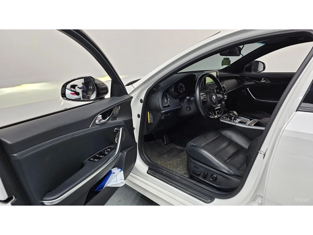 Kia Stinger 3.3 GT TURBO* ОБДУХ* 360* HUD* КАМЕРИ - автомобили, коли, обяви за нови и употребявани 9