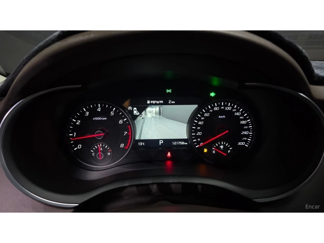 Kia Stinger ПАМЕТ* 360 КАМЕРА* ОБДУХВАНЕ* ПОДГРЕВ* - автомобили, коли, обяви за нови и употребявани 6