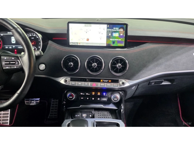Kia Stinger 3.3 GT Acro Edition* АЛКАНТАРА* HUD* 360 - автомобили, коли, обяви за нови и употребявани 12