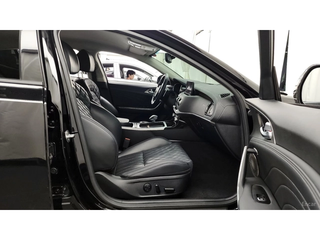 Kia Stinger 2.5 Masters* HUD* КОЖА* ОБДУХВ* НАВИ - автомобили, коли, обяви за нови и употребявани 8