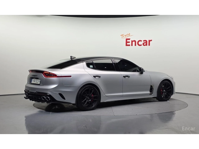 Kia Stinger 3.3* TURBO* AWD* ОБДУХВАНЕ* ХЕДЪП* 360КАМЕРА* - автомобили, коли, обяви за нови и употребявани 1