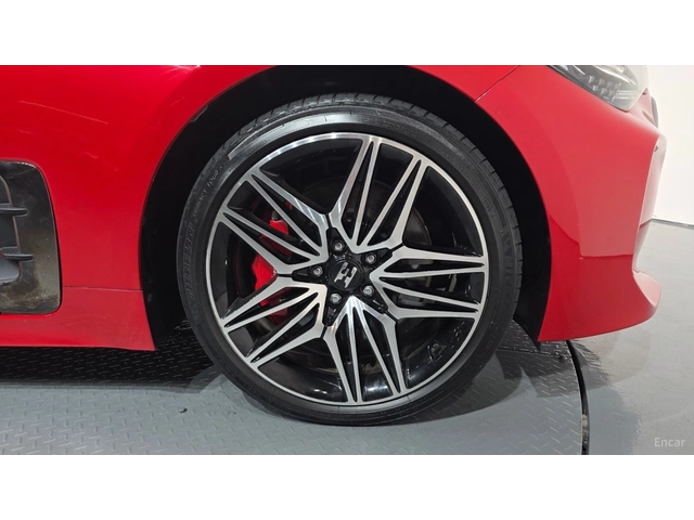 Kia Stinger 3.3 GT AWD Masters Turbo Package - автомобили, коли, обяви за нови и употребявани 4