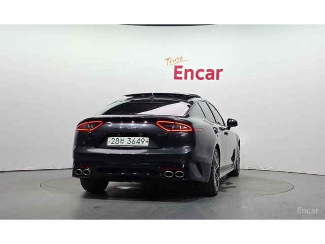 Kia Stinger 3.3* TURBO* GT* ОБДУХВАНЕ* ДИСТРОНИК* ХЕДЪП* 360КА - автомобили, коли, обяви за нови и употребявани 3