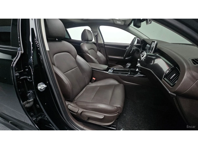 Kia Stinger Prime* 2.0T* ПОДГРЕВ* ОБДУХВАНЕ* КАМЕРА* SUNROOF* - автомобили, коли, обяви за нови и употребявани 8