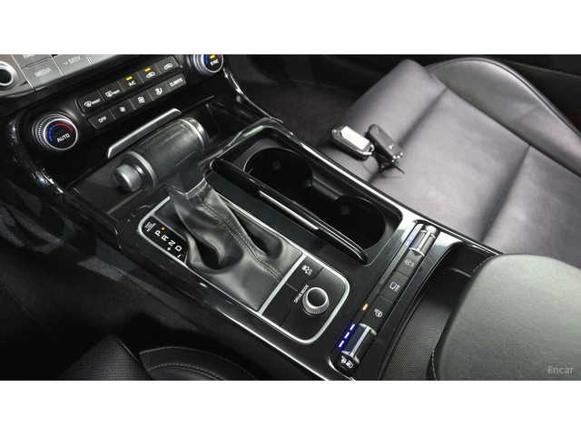 Kia Stinger 2.0 TURBO PRIME* ОБДУХ* AWD* 360* HUD* - автомобили, коли, обяви за нови и употребявани 7