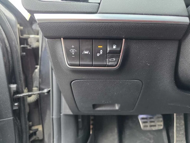 Kia Stinger GT Limited AWD - автомобили, коли, обяви за нови и употребявани 13