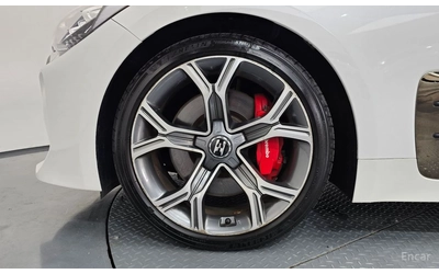 kia-stinger - 4
