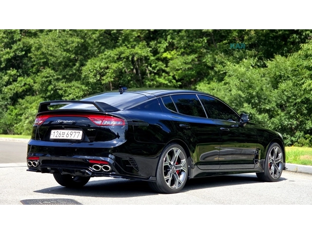 Kia Stinger 3.3 Turbo 2WD GT* КОЖА* ОБДУХВ* НАВИ - автомобили, коли, обяви за нови и употребявани 3