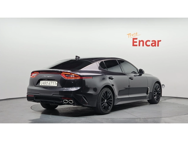 Kia Stinger 2.2 Diesel 2WD - автомобили, коли, обяви за нови и употребявани 2