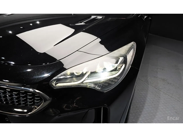 Kia Stinger 2.0 Turbo AWD Platinum - автомобили, коли, обяви за нови и употребявани 14
