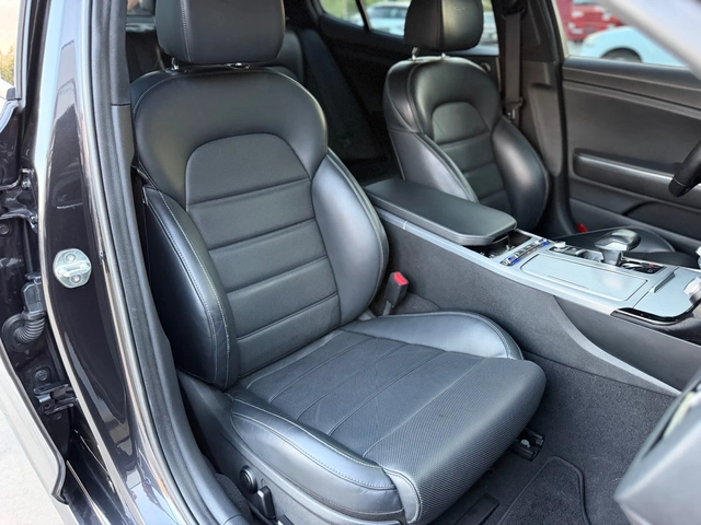 Kia Stinger 3.3i* GT* AWD* LEXICON* 360* PANO* - автомобили, коли, обяви за нови и употребявани 12