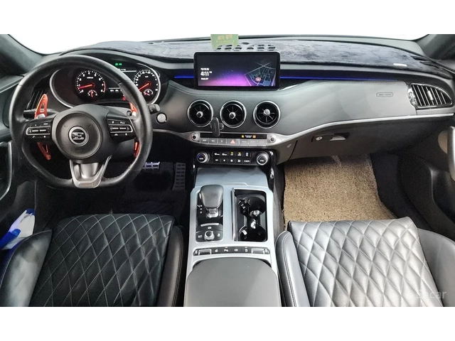 Kia Stinger GT Masters Turbo - автомобили, коли, обяви за нови и употребявани 3