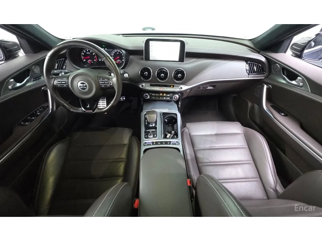Kia Stinger GT-Line - автомобили, коли, обяви за нови и употребявани 4