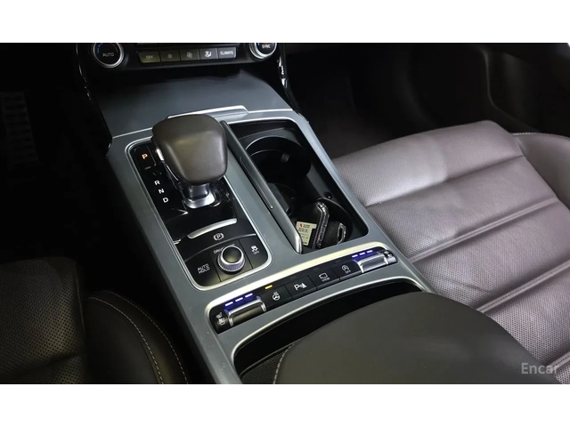 Kia Stinger GT-Line - автомобили, коли, обяви за нови и употребявани 5
