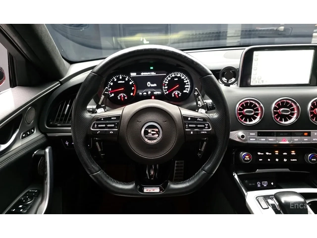 Kia Stinger GT-Line - автомобили, коли, обяви за нови и употребявани 8