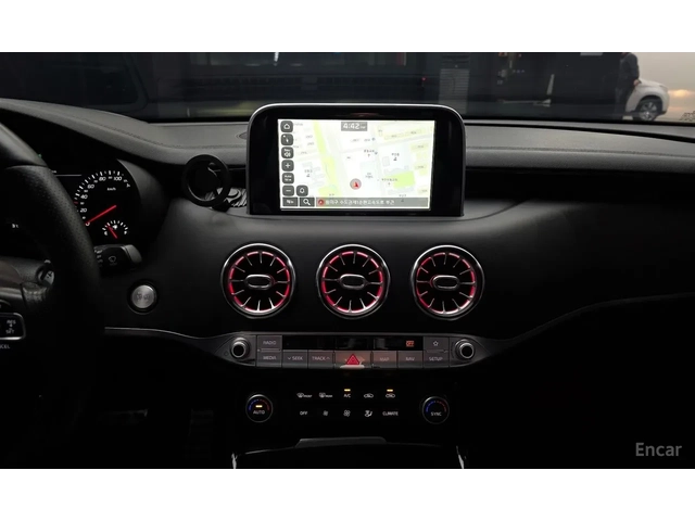 Kia Stinger GT-Line - автомобили, коли, обяви за нови и употребявани 9