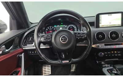 Kia Stinger GT-line - автомобили, коли, обяви за нови и употребявани 10