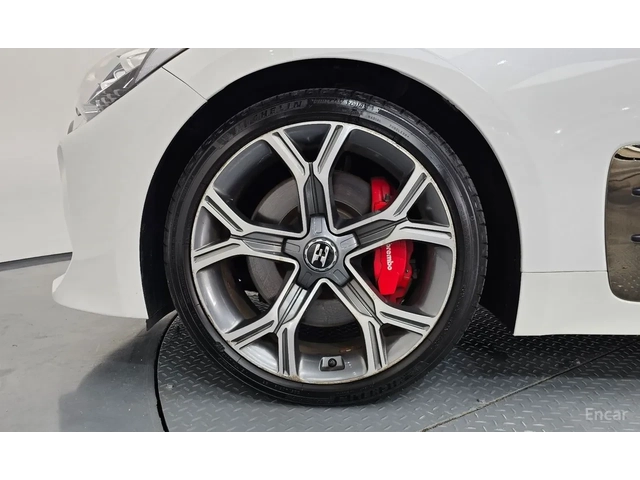 Kia Stinger 3.3 Тurbo * Gt 2WD - автомобили, коли, обяви за нови и употребявани 4