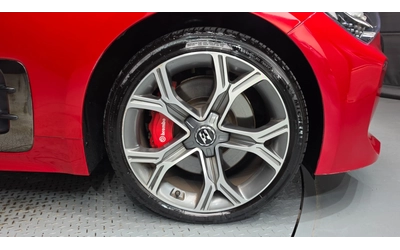 kia-stinger - 4