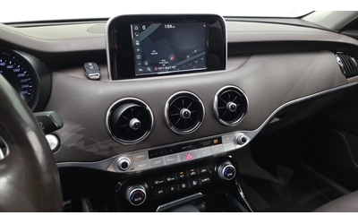 Kia Stinger 2.0 Turbo AWD - автомобили, коли, обяви за нови и употребявани 11