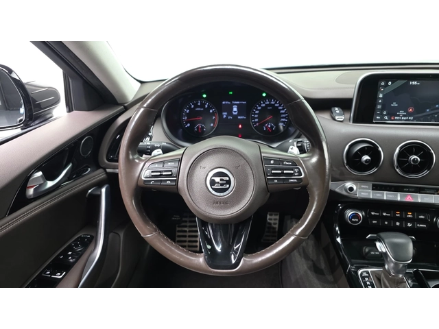 Kia Stinger 2.0 Turbo AWD - автомобили, коли, обяви за нови и употребявани 12
