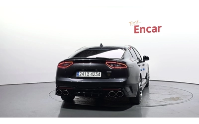 kia-stinger - 3