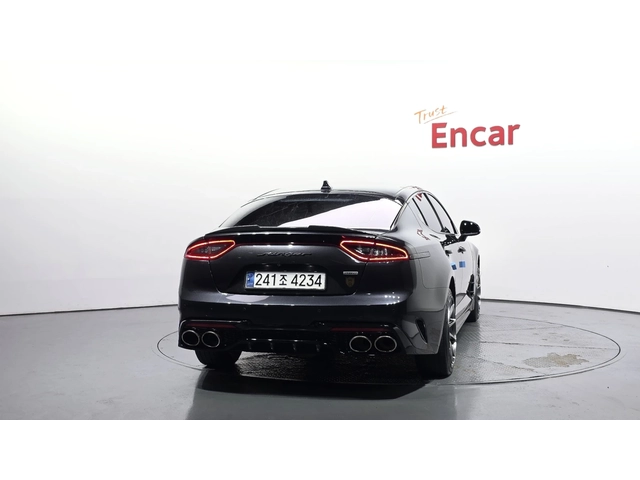 Kia Stinger 2.0 Turbo AWD - автомобили, коли, обяви за нови и употребявани 3