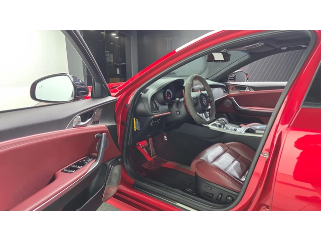 Kia Stinger 3.3 Turbo AWD - автомобили, коли, обяви за нови и употребявани 9