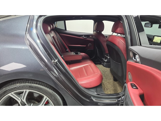 Kia Stinger 3.3 Turbo 2WD GT | HUD | 360  камера | Панорама | - автомобили, коли, обяви за нови и употребявани 10