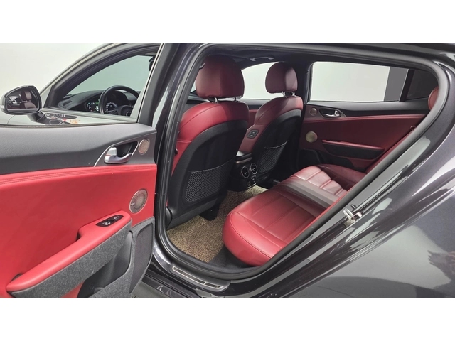 Kia Stinger 3.3 Turbo 2WD GT | HUD | 360  камера | Панорама | - автомобили, коли, обяви за нови и употребявани 11
