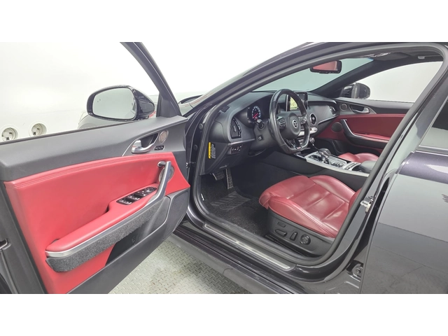Kia Stinger 3.3 Turbo 2WD GT | HUD | 360  камера | Панорама | - автомобили, коли, обяви за нови и употребявани 8