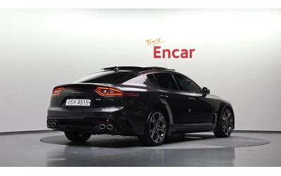 kia-stinger - 1