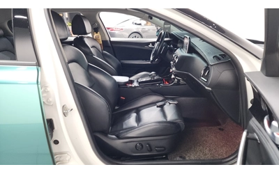 Kia Stinger 3.3 Turbo AWD Masters - автомобили, коли, обяви за нови и употребявани 10