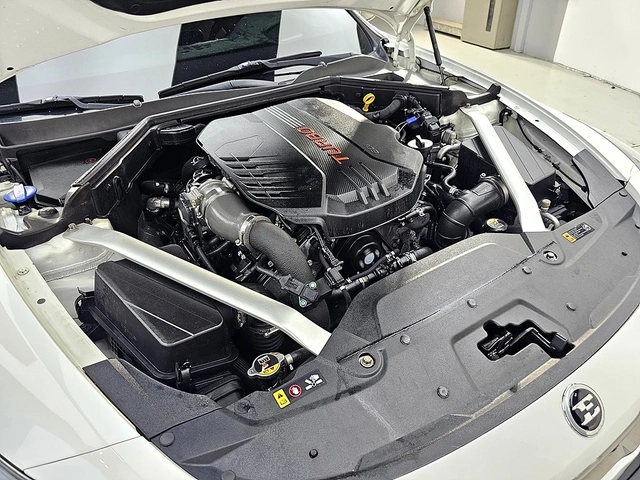 Kia Stinger 3.3 Turbo AWD GT - автомобили, коли, обяви за нови и употребявани 5