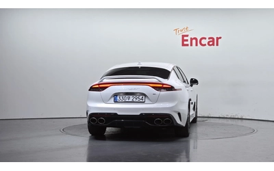 kia-stinger - 2