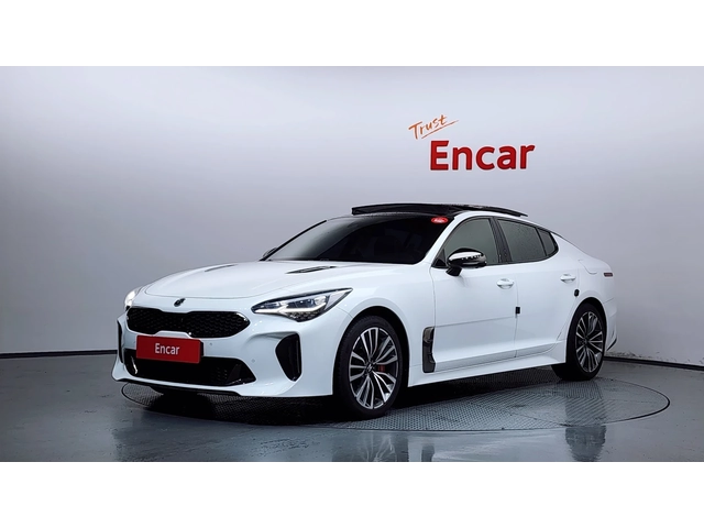 Kia Stinger 2.2 CRDi AWD Dream Edition - автомобили, коли, обяви за нови и употребявани 0