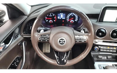 Kia Stinger 2.2 CRDi AWD Dream Edition - автомобили, коли, обяви за нови и употребявани 13