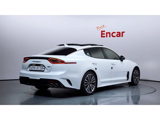Kia Stinger 2.2 CRDi AWD Dream Edition - автомобили, коли, обяви за нови и употребявани 1